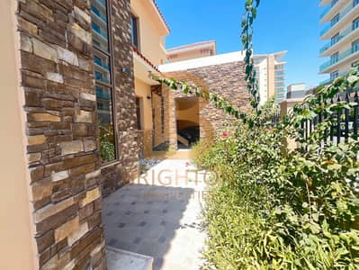 5 Bedroom Villa for Rent in Al Raha Beach, Abu Dhabi - WhatsApp Image 2026-07-06 at 12.18. 27 PM (3). jpeg 5 Bedroom Villa for Rent in Al Raha Beach, Abu Dhabi - WhatsApp Image 2026-07-06 at 12.18. 27 PM (3). jpeg