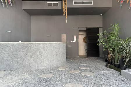 Shop for Rent in Jumeirah Lake Towers (JLT), Dubai - Prime Retail | High Foot Traffic | Negotiable