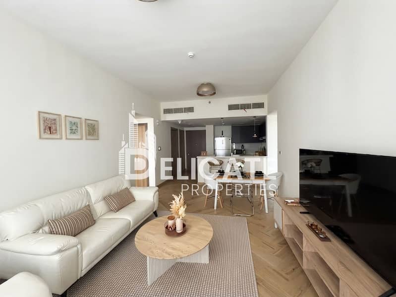 3 Living Room 1. jpg