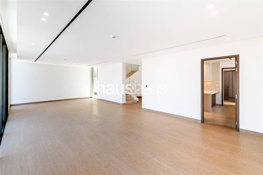 Prime Lake View | Brand New 5 Bed | Priced to Sell - Image 6