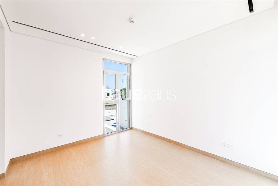 Prime Lake View | Brand New 5 Bed | Priced to Sell - Image 24