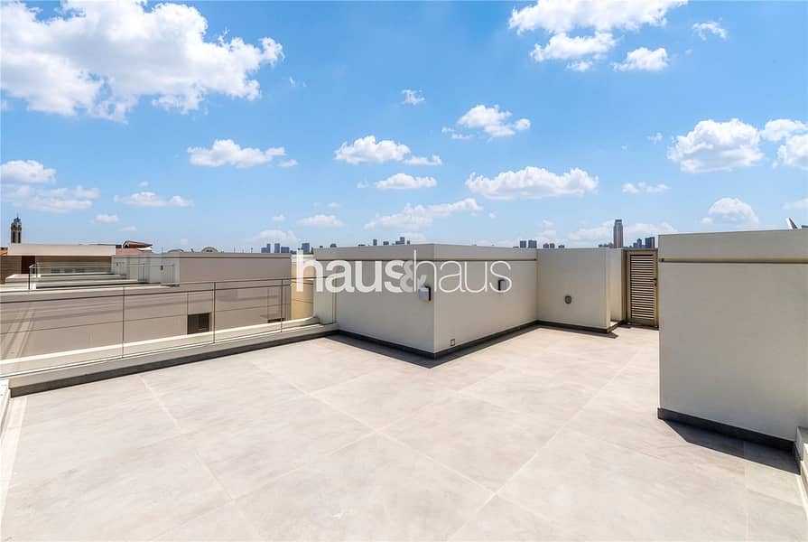 Prime Lake View | Brand New 5 Bed | Priced to Sell - Image 28