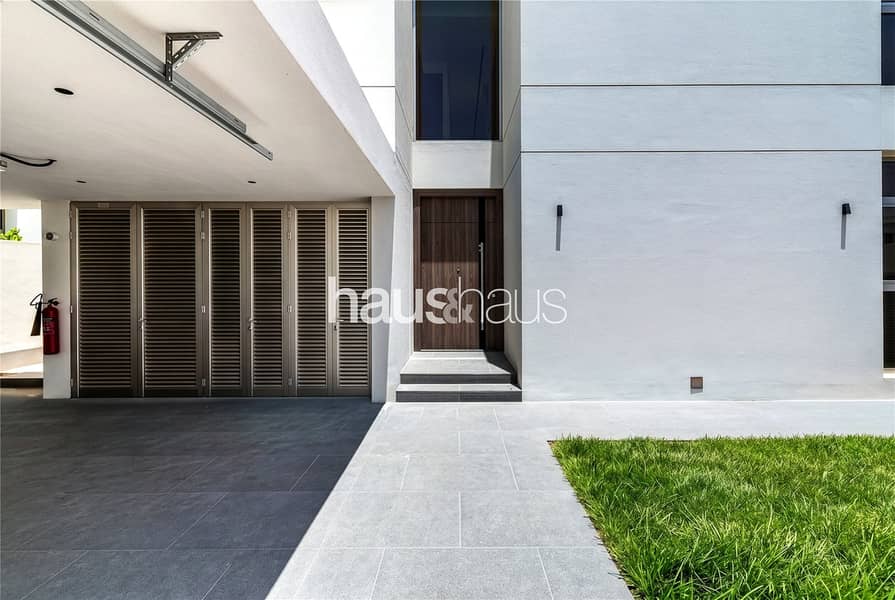 Prime Lake View | Brand New 5 Bed | Priced to Sell - Image 32