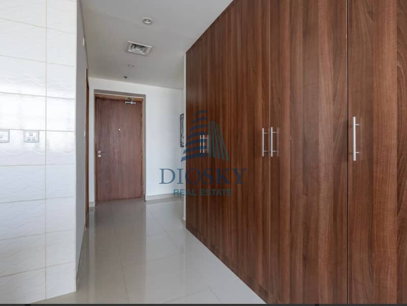 10 Image 10