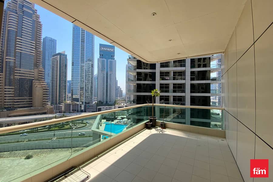 Unfurnished Studio I Huge Terrace I Great Location Unfurnished Studio I Huge Terrace I Great Location