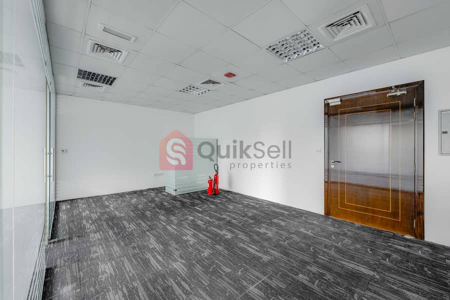 10 Churhill office 607-18. jpg