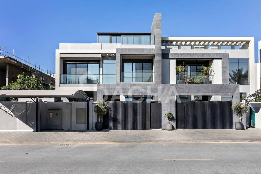 Custom Built | 5BR Villa | Prime Location Custom Built | 5BR Villa | Prime Location