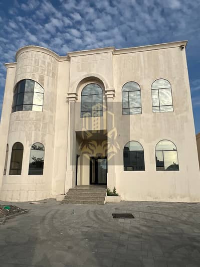 6 habitaciones Villa para en Venta en Al Azra, Sharjah - WhatsApp Image 2026-07-07 at 4.22. 27 PM (1). jpeg 6 habitaciones Villa para en Venta en Al Azra, Sharjah - WhatsApp Image 2026-07-07 at 4.22. 27 PM (1). jpeg