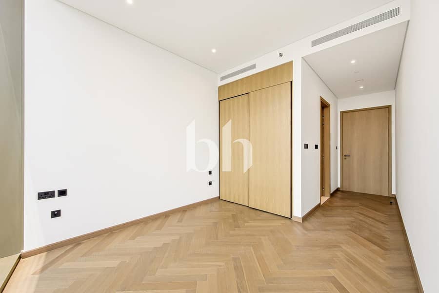 8 images image img
