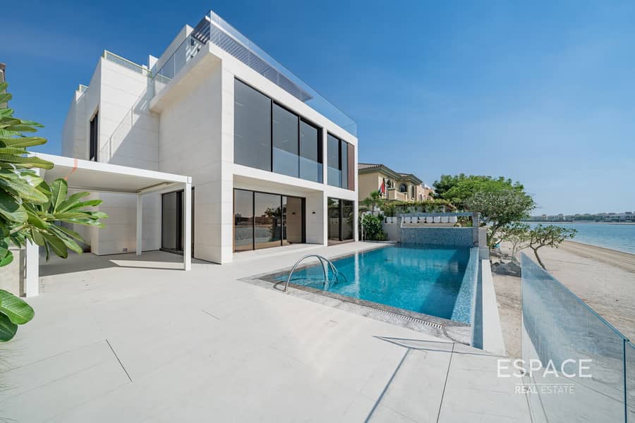 Luxury Beachfront Villa | Rooftop | Atlantis View Luxury Beachfront Villa | Rooftop | Atlantis View