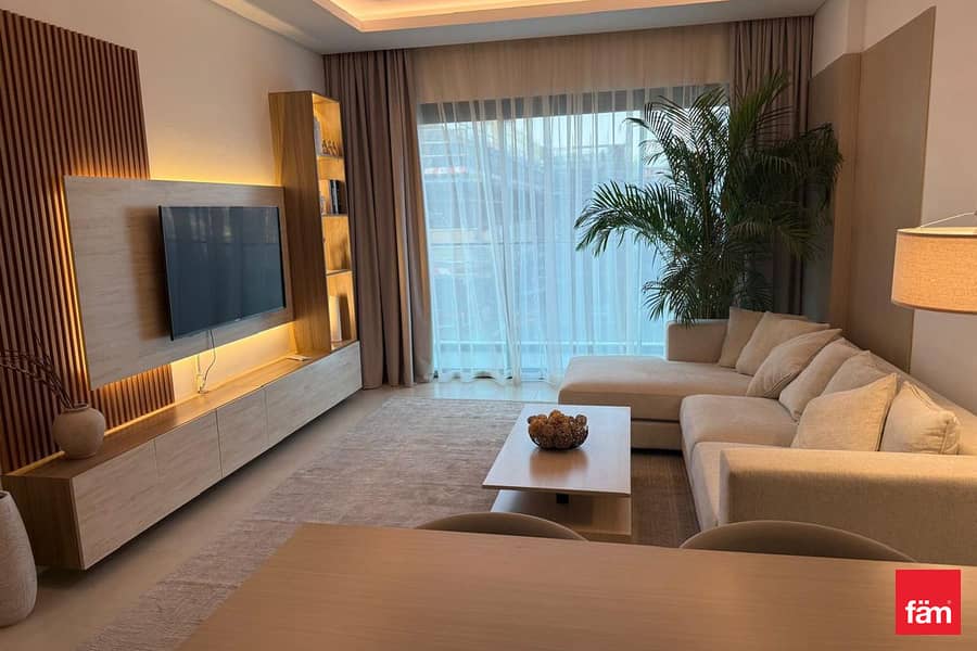 Elegantly Furnished | High Floor | Modern Living Elegantly Furnished | High Floor | Modern Living