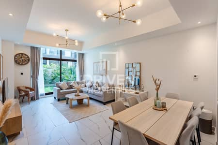 4 Bedroom Villa for Sale in Mohammed Bin Rashid City (MBR City), Dubai - Spacious Interiors | Vacant | Furnished | Sunlit 4 Bedroom Villa for Sale in Mohammed Bin Rashid City (MBR City), Dubai - Spacious Interiors | Vacant | Furnished | Sunlit