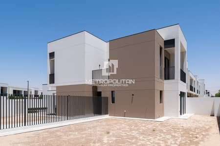 4 Schlafzimmer Townhouse zum zum Verkauf in Arabian Ranches 3, Dubai - Reihenhaus in Arabian Ranches 3,Raya, 4 schlafzimmer, 4500000 AED - 15755901 4 Schlafzimmer Townhouse zum zum Verkauf in Arabian Ranches 3, Dubai - Reihenhaus in Arabian Ranches 3,Raya, 4 schlafzimmer, 4500000 AED - 15755901