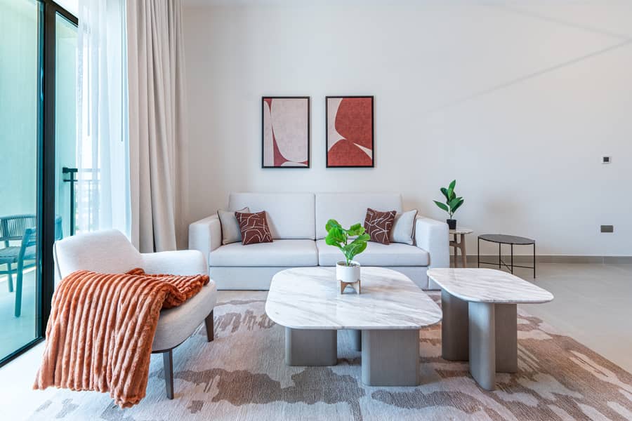 6 Sofa 1. jpg