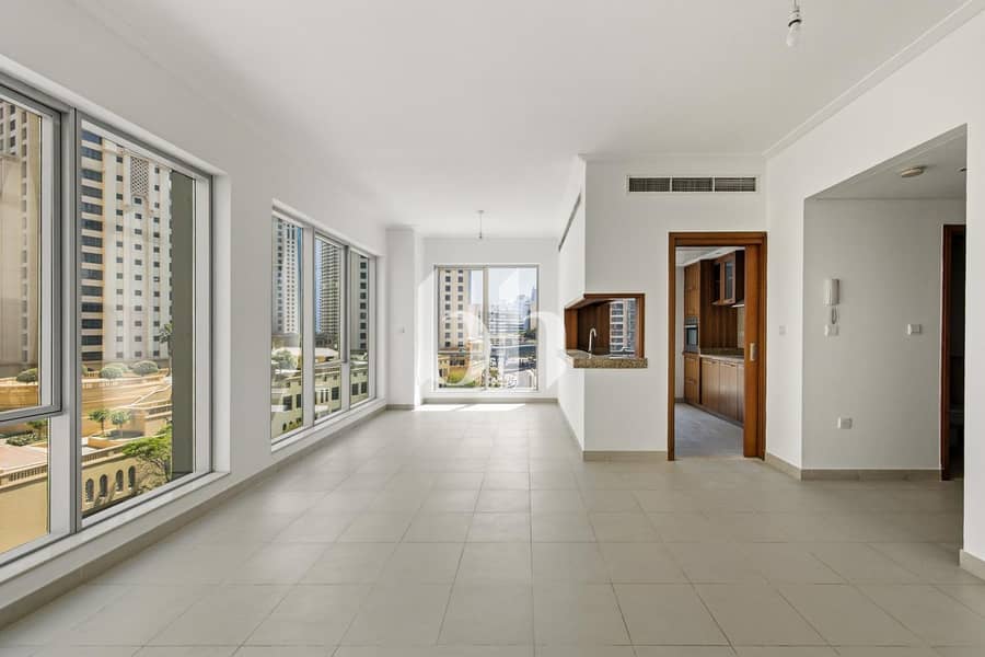 3 images image img