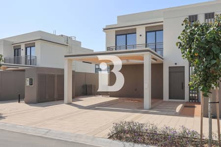 3 Bedroom Townhouse for Sale in Al Hamra Village, Ras Al Khaimah - Luxurious 3BR Villa | Corner Unit | Cash Offer 3 Bedroom Townhouse for Sale in Al Hamra Village, Ras Al Khaimah - Luxurious 3BR Villa | Corner Unit | Cash Offer