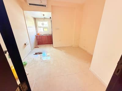 Studio for Rent in Bu Tina, Sharjah - 1000369912. jpg Studio for Rent in Bu Tina, Sharjah - 1000369912. jpg