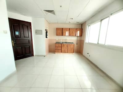Monolocale in Affitto a Bu Tina, Sharjah - 1000029243. heic