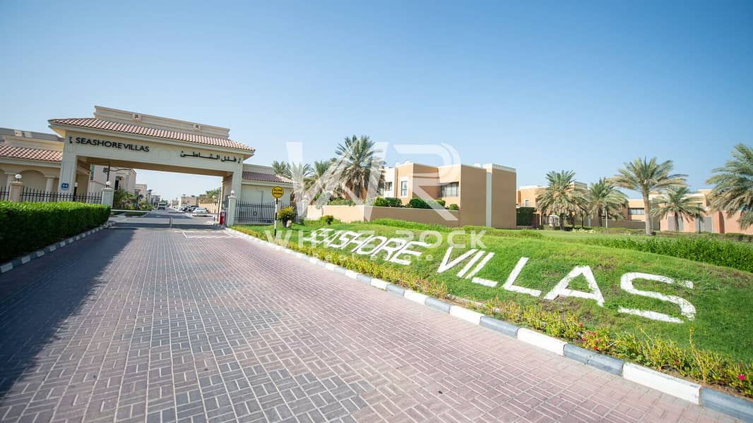 Corner 4BR Villa | Maid's Room | Private Garden Corner 4BR Villa | Maid's Room | Private Garden