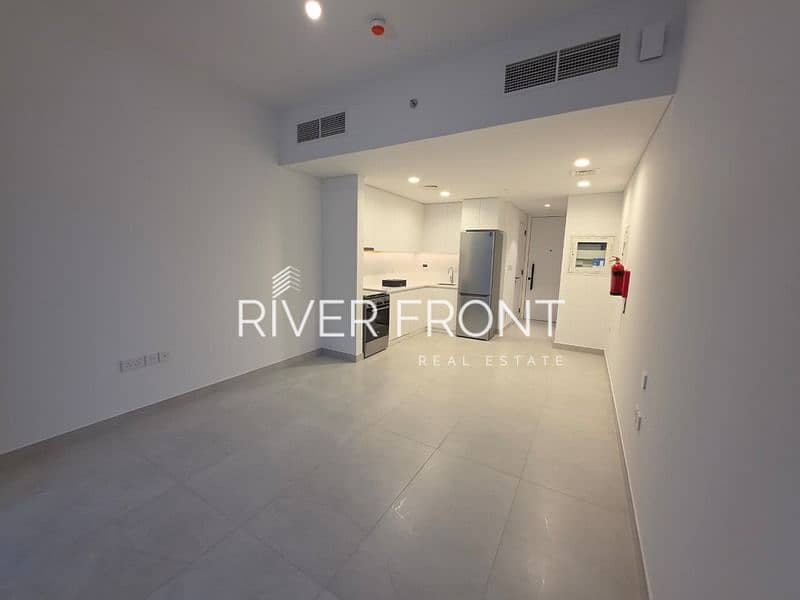 Community View | Vacant | Summer Deal - Image 1