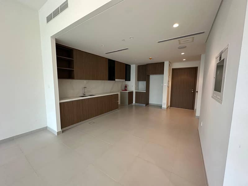 9 PRN8-TH-Living-2. jpg