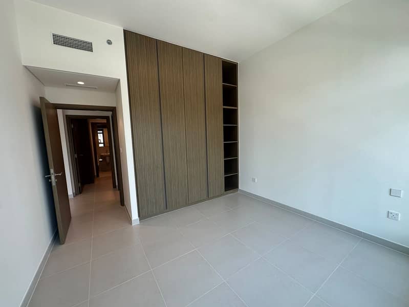 11 PRN10-TH-Bed1-2. jpg