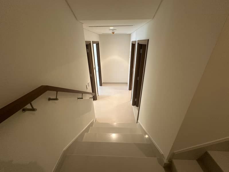 12 PRN11-TH-Stairs. jpg