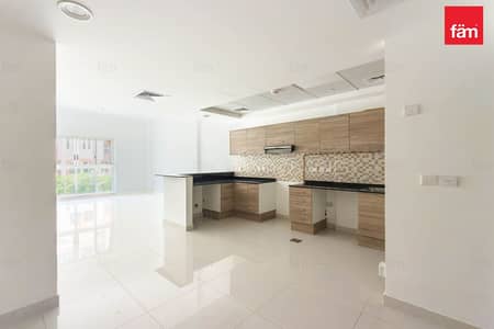 2 Bedroom Flat for Rent in Dubai Sports City, Dubai - Spacious Apartment | Ready To Move | Big Kitchen