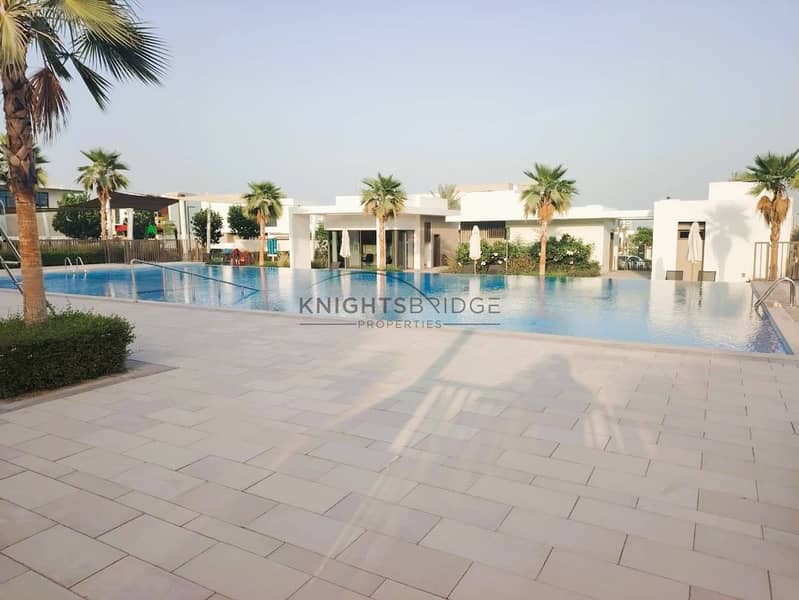 Corner Villa | 5 Bedroom + Maid | Luxury Living Corner Villa | 5 Bedroom + Maid | Luxury Living