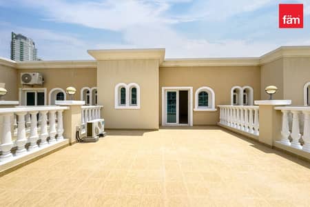 2 Bedroom Townhouse for Rent in Jumeirah Village Circle (JVC), Dubai - Just RENOVATED | PARK FACING | PRIVATE GARDEN