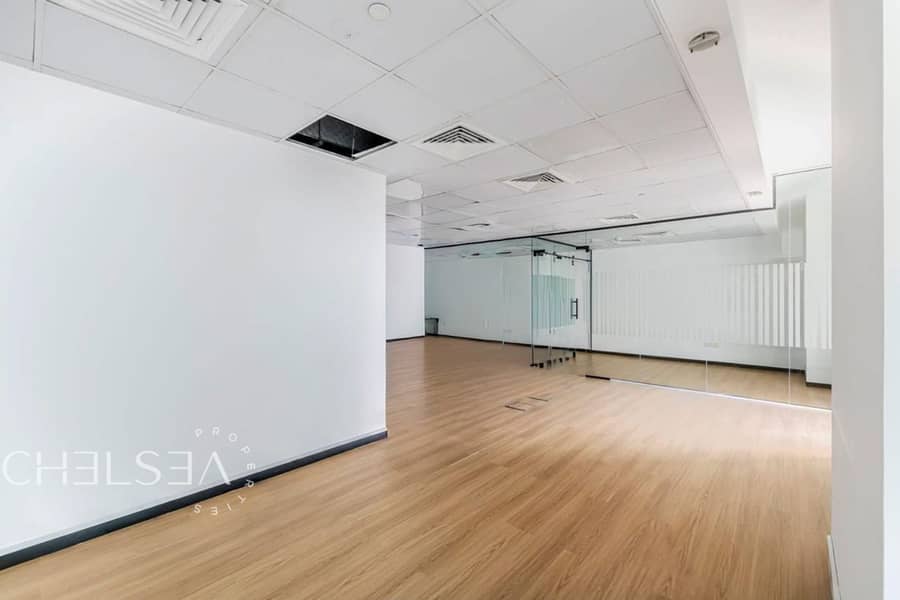 COMMUNITY EXPERT | NEAR METRO | FITTED OFFICE COMMUNITY EXPERT | NEAR METRO | FITTED OFFICE