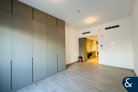 Studio for Rent in Jumeirah Village Circle (JVC), Dubai - Unfurnished | Studio | Vacant on Transfer