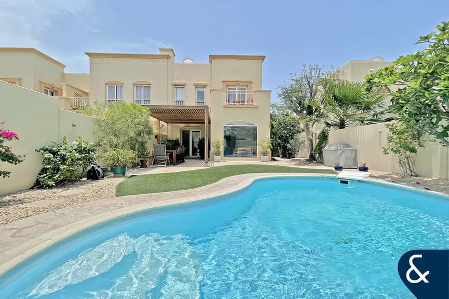 2 Bed | Furnished | Pool | Fully Upgraded 2 Bed | Furnished | Pool | Fully Upgraded