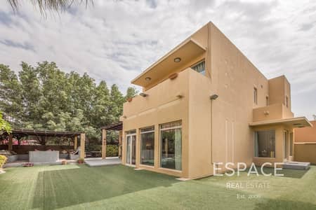 Immaculate Villa - Extended - Exclusive Immaculate Villa - Extended - Exclusive