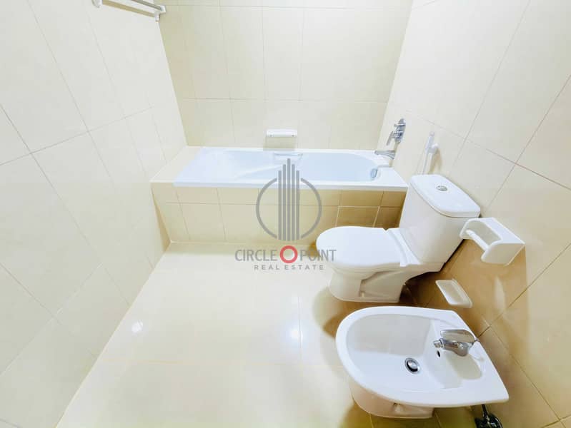 22 8ec5cfe8-1fc9-40ff-95e4-b95abaf5b570. jpg