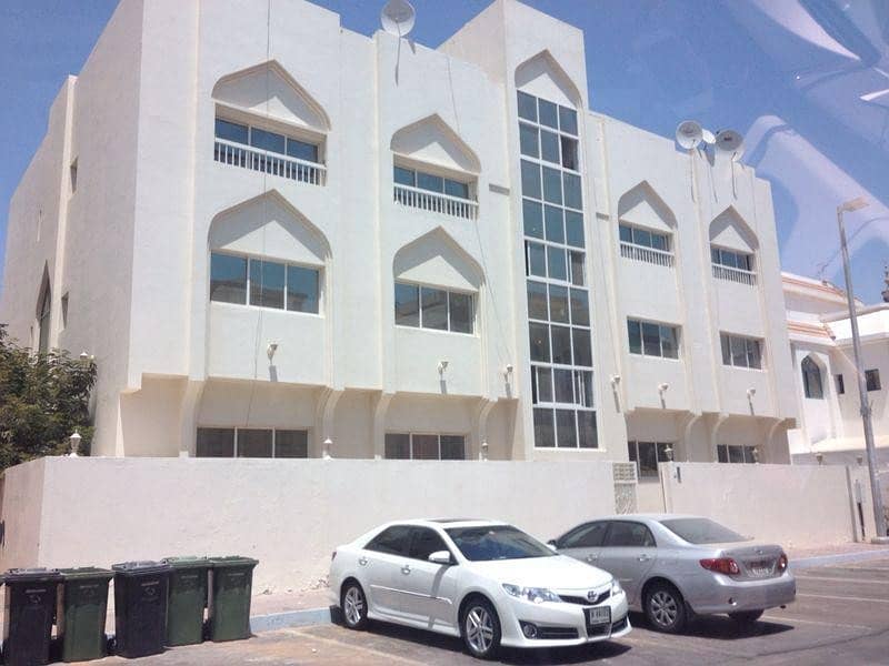 Квартира в Аль Мушриф, 3 cпальни, 60000 AED - 4487974