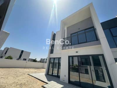 Villa de 4 chambres à à louer à Villanova, Dubai - Villa à Villanova,La Rosa,La Rosa 6, 4 chambres, 220000 AED - 15763410 Villa de 4 chambres à à louer à Villanova, Dubai - Villa à Villanova,La Rosa,La Rosa 6, 4 chambres, 220000 AED - 15763410