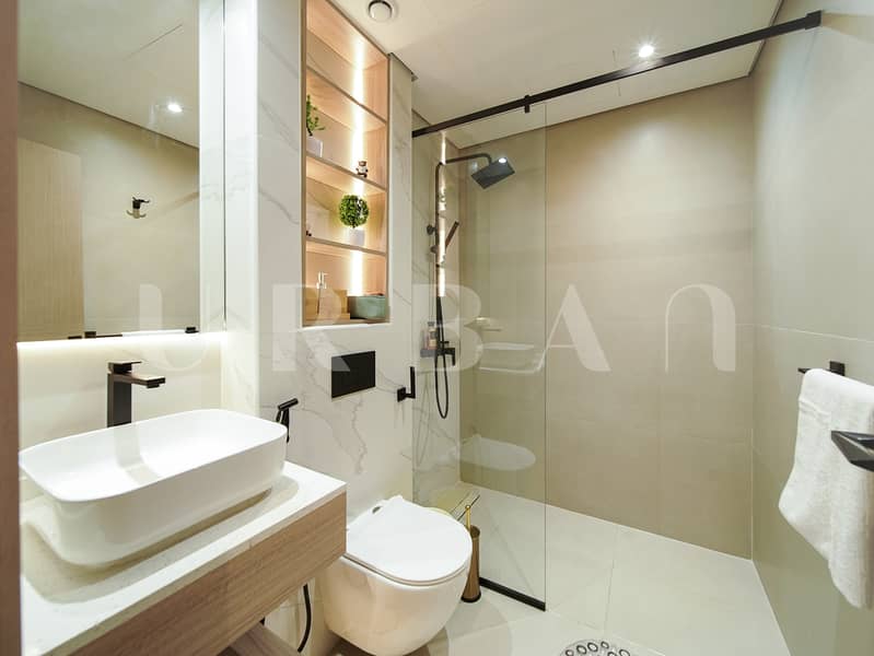 25 ADU07644. JPG