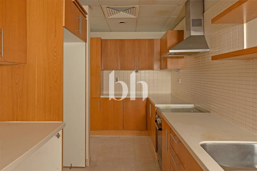 14 Kitchen Jpg