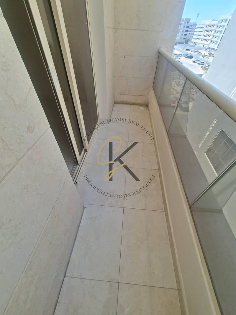 9 44044. jpg