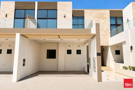 4 habitaciones Townhouse para en Alquiler en Mohammed Bin Rashid City (MBR City), Dubai - Casa adosada en Mohammed Bin Rashid City (MBR City),District 11,The Fields,Elie Saab Vie at the Fields, 4 dormitorios, 175000 AED - 15765392 4 habitaciones Townhouse para en Alquiler en Mohammed Bin Rashid City (MBR City), Dubai - Casa adosada en Mohammed Bin Rashid City (MBR City),District 11,The Fields,Elie Saab Vie at the Fields, 4 dormitorios, 175000 AED - 15765392