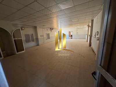 10+ Beds Villa for Sale in Al Talae, Sharjah - 1d56b11e-5d08-4569-9b44-020f108aa1ca. jpg 10+ Beds Villa for Sale in Al Talae, Sharjah - 1d56b11e-5d08-4569-9b44-020f108aa1ca. jpg