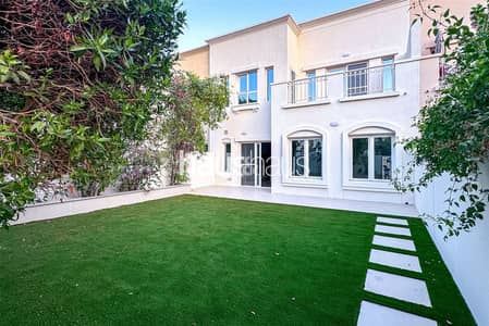 3 habitaciones Villa para en Alquiler en The Lakes, Dubai - Villa en The Lakes,Maeen,Maeen 2, 3 dormitorios, 350000 AED - 15765822 3 habitaciones Villa para en Alquiler en The Lakes, Dubai - Villa en The Lakes,Maeen,Maeen 2, 3 dormitorios, 350000 AED - 15765822
