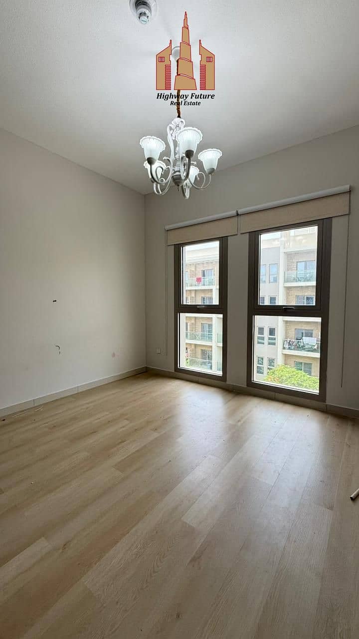 4 1000491320. jpg