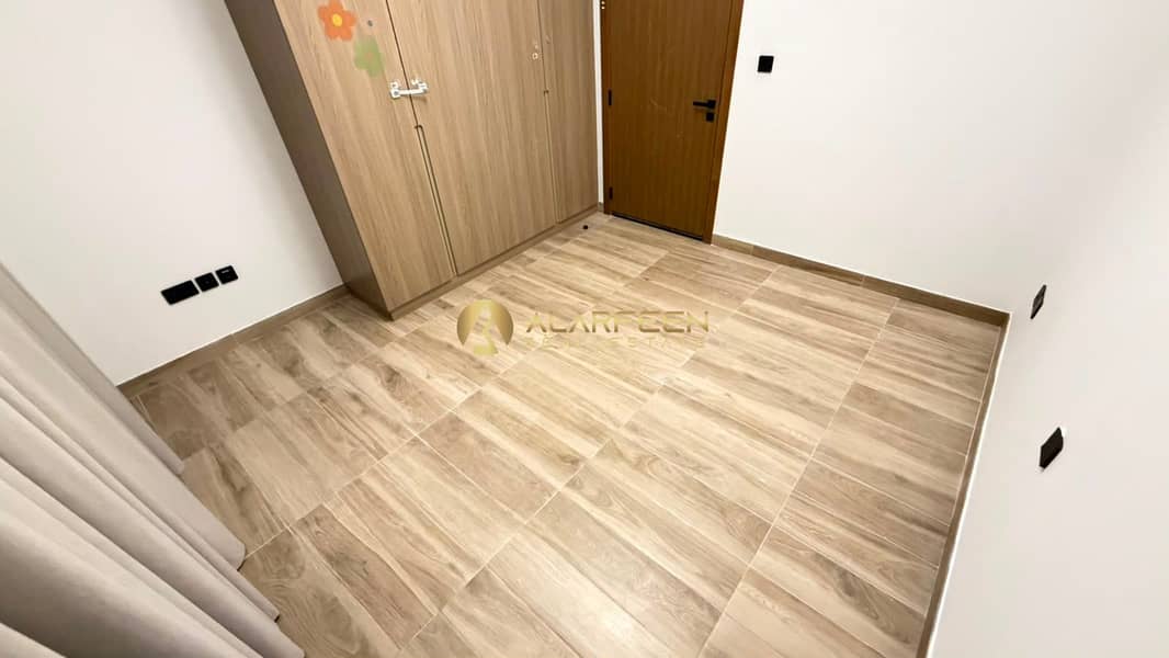 6 de09ce64-b036-4489-b64d-721de8b66d44. jpg