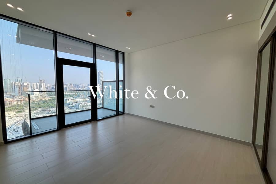 New High Floor | Pool & Open View |Vacant New High Floor | Pool & Open View |Vacant