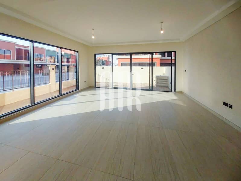 Casa adosada en DAMAC Lagoons,Portofino, 5 dormitorios, 270000 AED - 15767585 Casa adosada en DAMAC Lagoons,Portofino, 5 dormitorios, 270000 AED - 15767585