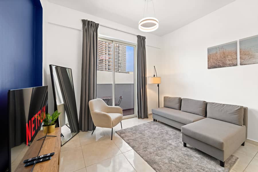 2 02-Living-Room. jpg