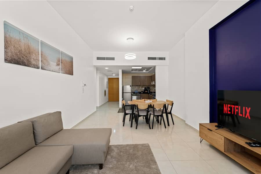 7 07-Living-Room. jpg