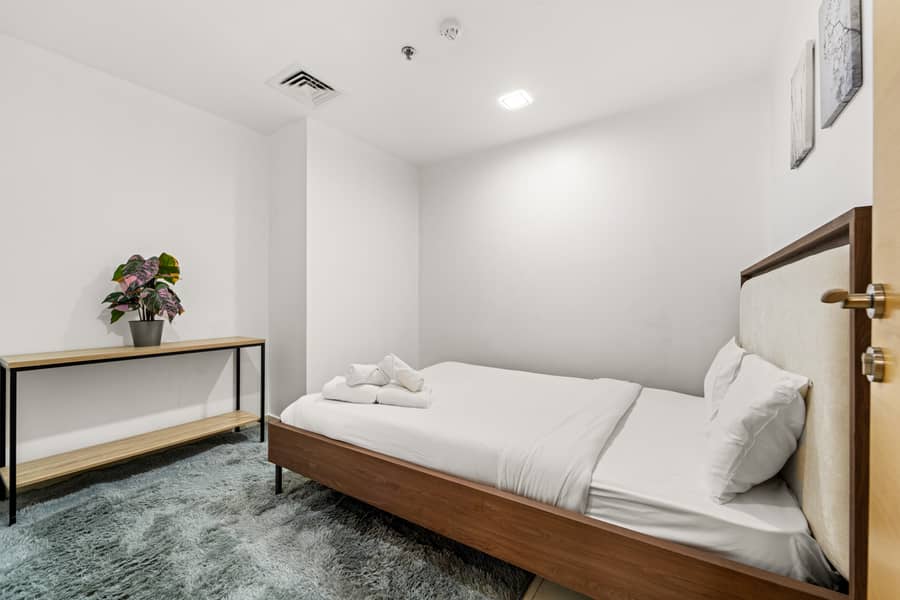 17 17-Bedroom-Two. jpg